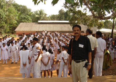 Students singing the Indian national anthem during the Mid-Year Fulbright Conference in Kozhikode, India, Jan 2005